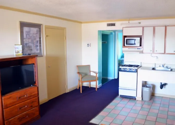 Cerca Del Mar Motel